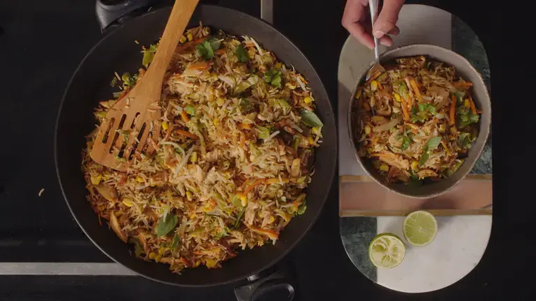 One Pot Chicken &amp; Veg Stir Fried Rice
